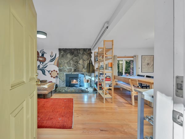 Little Chestnut Cabin- Living Dining Area