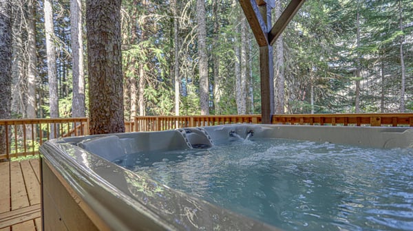 Moosewood Cabin Hot tub