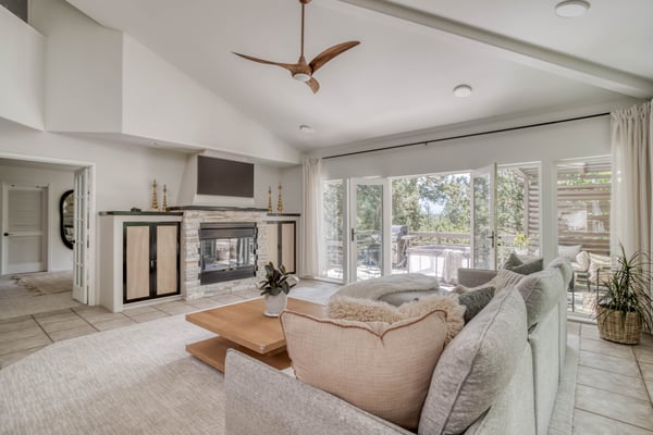 Living Room 4