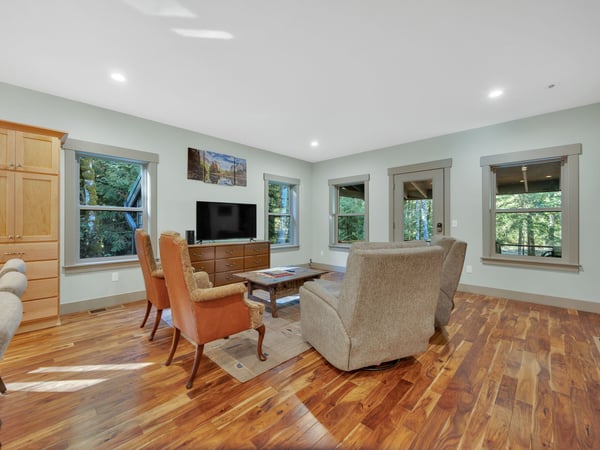 3-web-or-mls-20251015-1748