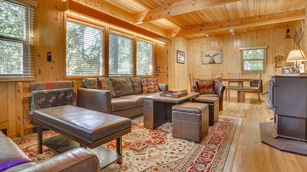 Moosewood Cabin Living room
