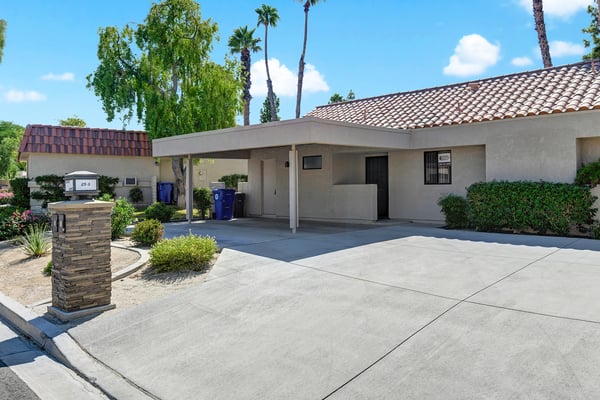 FRONT OF HOME.jpg mls