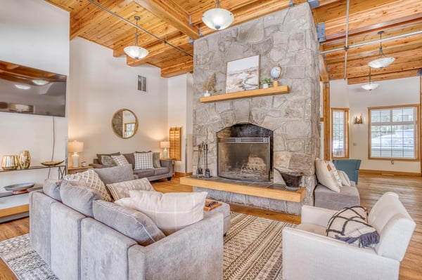 Chinook Lodge fireplace in living room area