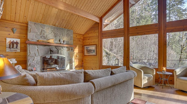 Clear Creek Cabin Great Room