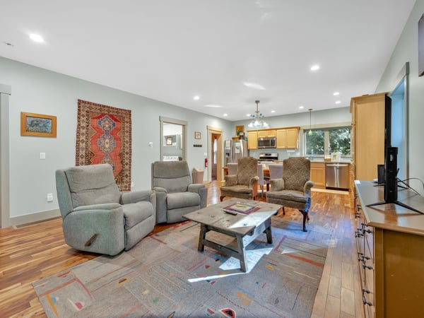 6-web-or-mls-20251015-1724