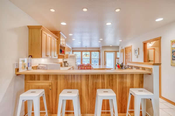 Breakfast counter with high chairs