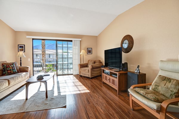 LIVING SPACE.jpg mls