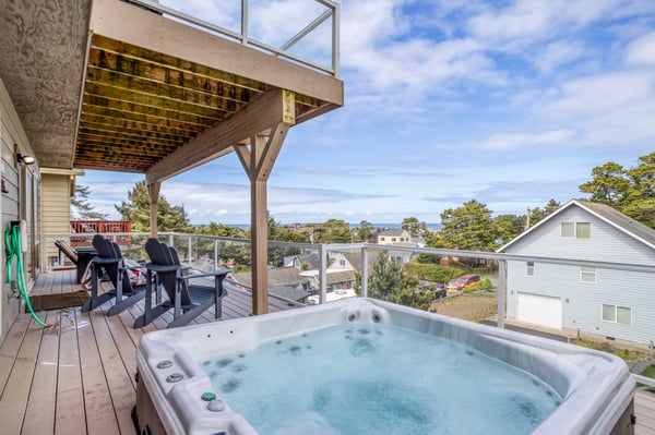 Moonlit Beach House Hot Tub-126
