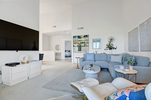 LIVING SPACE REVERSE.jpg mls