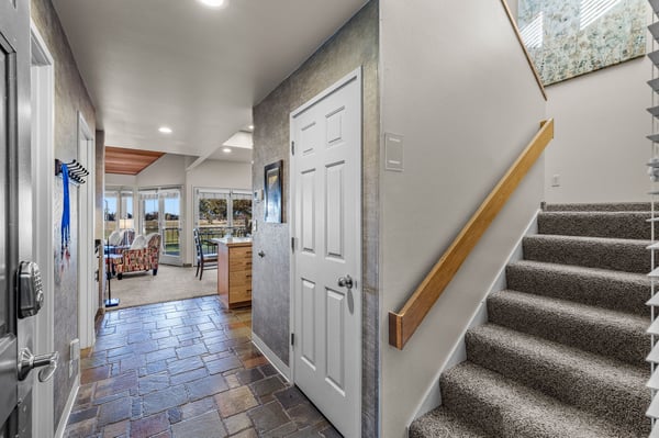Enamored at Eagle Crest- Entry