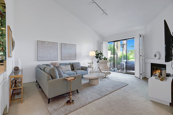 V3947- Greens and Dreams- Meredith Lodging