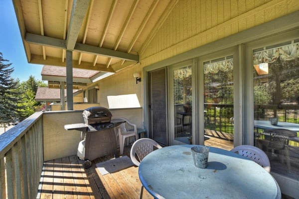 Deck - Propane BBQ & Views