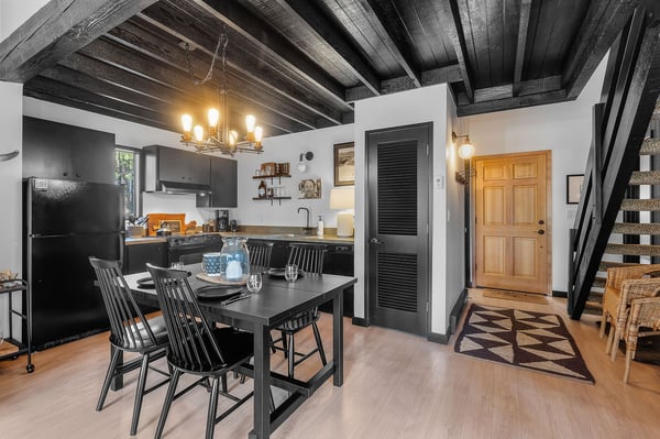 Open Kitchen and dining area