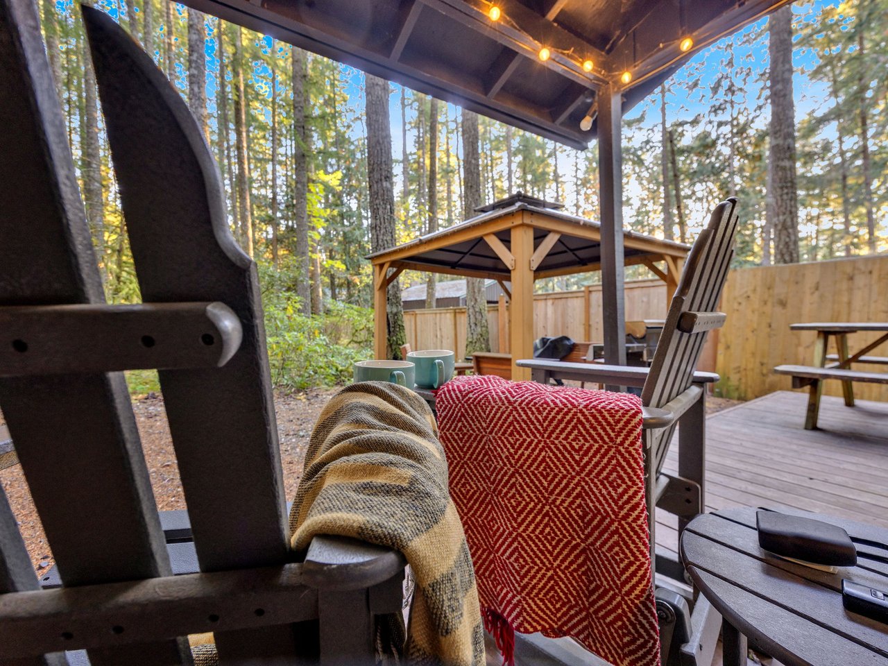 Little Chestnut Cabin- Cozy Coffee