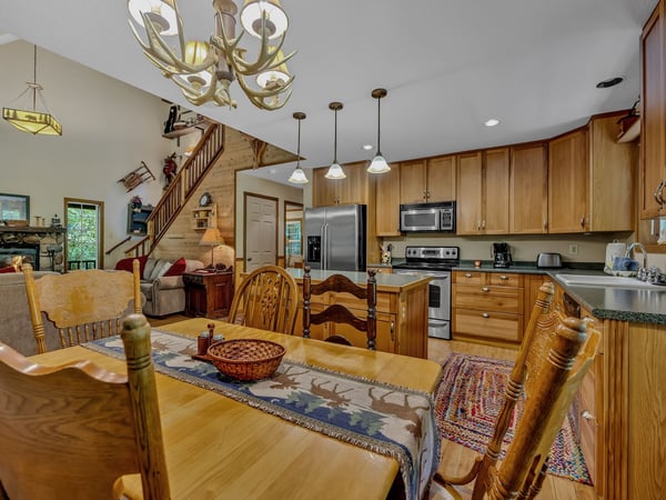 Moose Manor- Dining, Kitchen Area