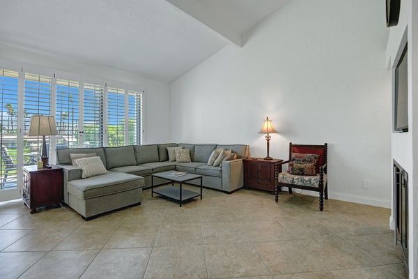 LIVING SPACE.jpg mls